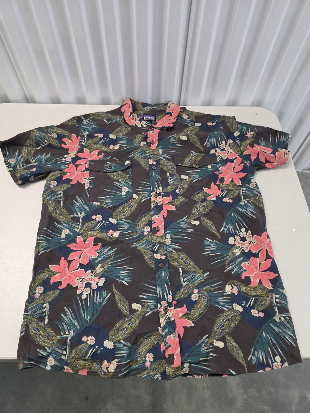 Patagonia Hawaiian Organic Cotton Button Down Shirt Men's Size Large